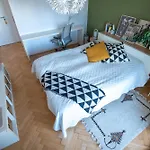 Modern 2Br Apartment Near Nivy Station & Downtown With Balcony & Fast Wifi Apartment *