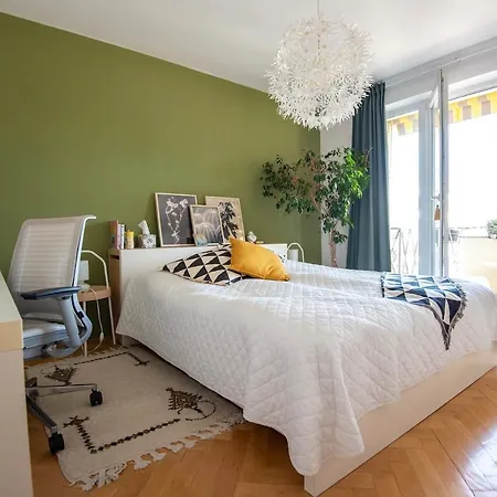 Spacious 2br - Nivy Mall - Fast Wifi - Balcony With View - Flex Check-in Bratislava