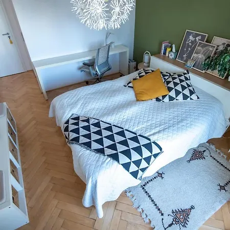 Spacious 2br - Nivy Mall - Fast Wifi - Balcony With View - Flex Check-in Apartamento *