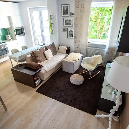 Modern 2Br Apartment Near Nivy Station & Downtown With Balcony & Fast Wifi * Bratislava