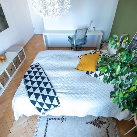 Bright 2br Business & - Nivy - Balcony - Fast Wifi Apartmán *