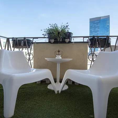 Apartment Bright 2br Business & - Nivy - Balcony - Fast Wifi *