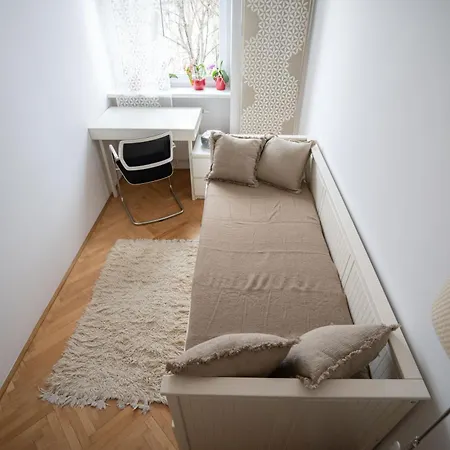 Apartment Bright 2br Business & - Nivy - Balcony - Fast Wifi *
