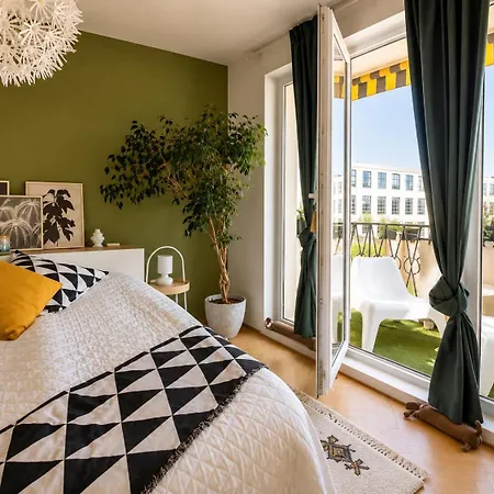 Apartment Bright 2br Business & - Nivy - Balcony - Fast Wifi *