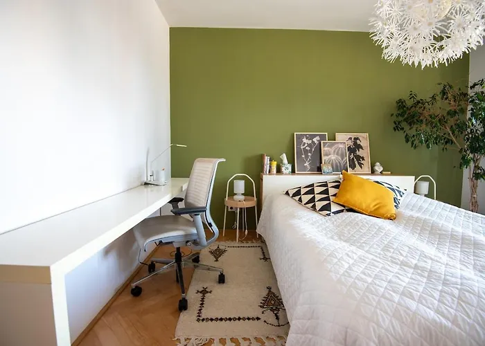 Spacious 2br - Nivy Mall - Fast Wifi - Balcony With View - Flex Check-in * براتسيلافا