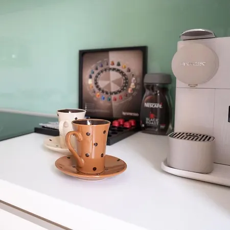 Spacious 2br - Nivy Mall - Fast Wifi - Balcony With View - Flex Check-in